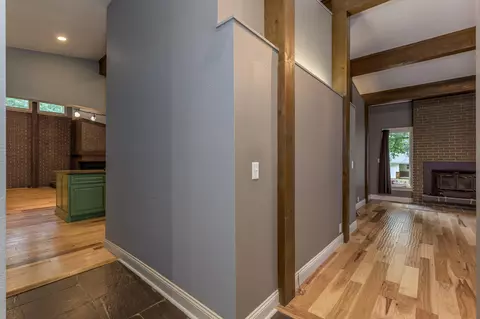Entry Way - 2291 E Mirabeau St, Springfield, MO 65804 photo 3 of 4