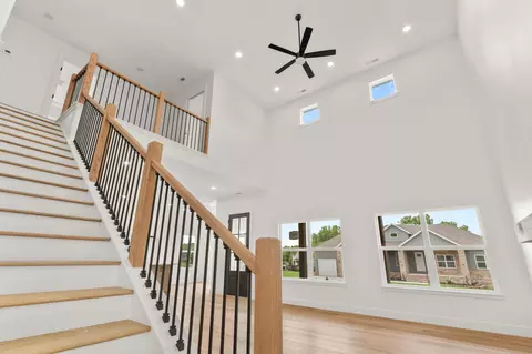 Entry Way - 2033 E Will St, Republic, MO 65738 photo 5 of 8