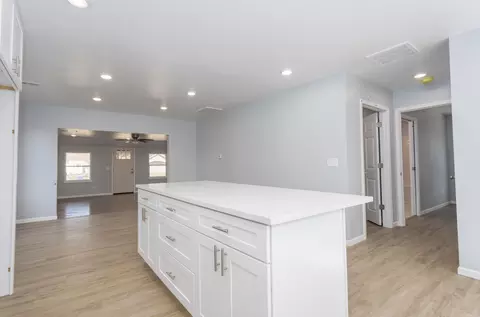 Entry Way - 1220 E University St, Springfield, MO 65804 photo 1 of 1