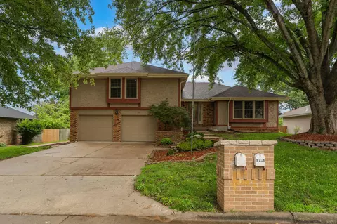 5734 S Hampton Ave, Springfield, MO 65810