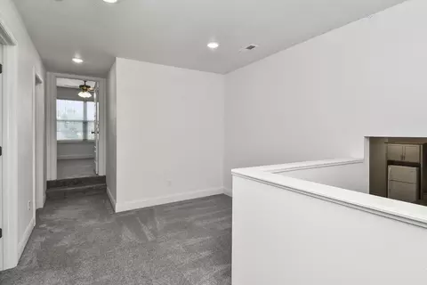 Entry Way - 4464 W University St, Springfield, MO 65802 photo 1 of 2