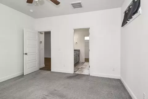 Bedroom - 4464 W University St, Springfield, MO 65802 photo 2 of 6