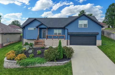4464 W University St, Springfield, MO 65802