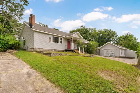 133 Atchison Ave, Forsyth, MO 65653