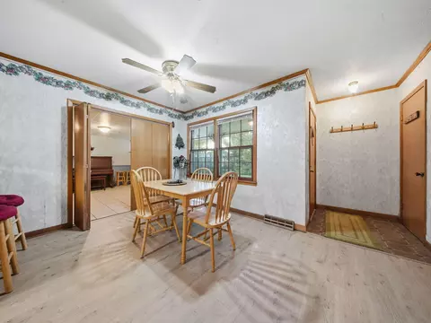Dining - 703 N Marshall St, Marshfield, MO 65706 photo 1 of 2