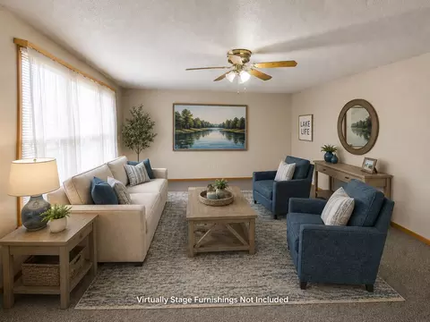 Living - 902 Canal St, Branson, MO 65616 photo 1 of 4