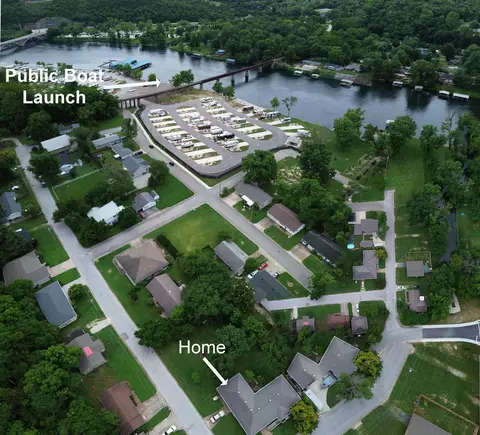 View/Area - 902 Canal St, Branson, MO 65616 photo 2 of 3