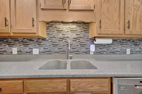 Kitchen - 2024 Dark Valley Rd, Marshfield, MO 65706 photo 3 of 7