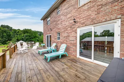 Exterior - 2024 Dark Valley Rd, Marshfield, MO 65706 photo 5 of 17