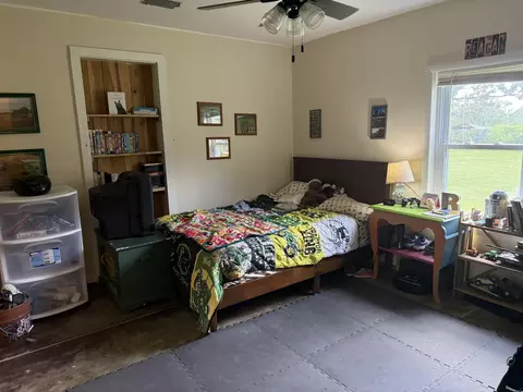 Bedroom - 2463 State Highway Dd, Ava, MO 65608 photo 3 of 5