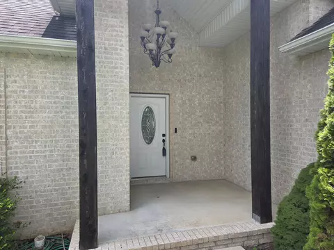 Exterior - 5662 E Gatehouse Dr, Strafford, MO 65757 photo 2 of 5