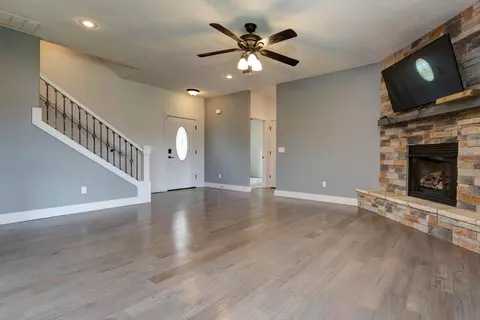 Living - 5662 E Gatehouse Dr, Strafford, MO 65757 photo 4 of 6
