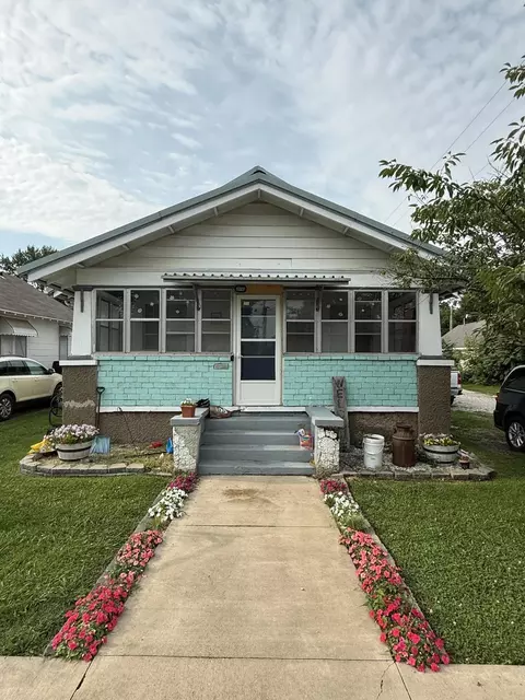 Exterior - 108 W Cleveland Ave, Monett, MO 65708 photo 3 of 10