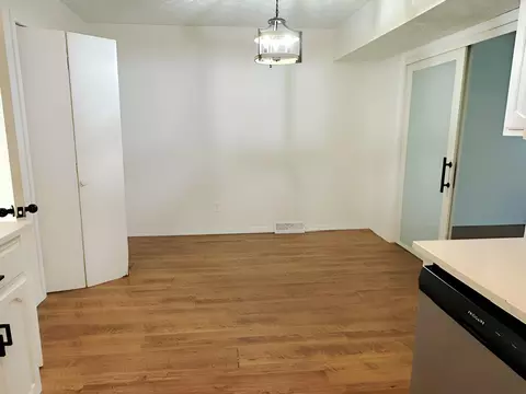 1807 W Swan St, Springfield, MO 65807 photo 7