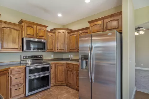 Kitchen - 1083 E Daisy Falls Dr, Nixa, MO 65714 photo 3 of 3