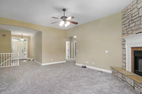 Living - 1083 E Daisy Falls Dr, Nixa, MO 65714 photo 2 of 7