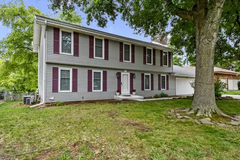834 E Manchester Dr, Springfield, MO 65810