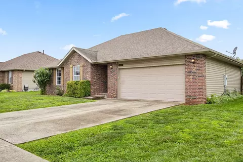 Exterior - 4101 N Thistle Dr, Ozark, MO 65721 photo 3 of 5