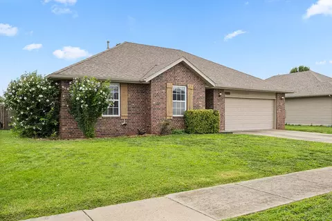 Exterior - 4101 N Thistle Dr, Ozark, MO 65721 photo 2 of 5