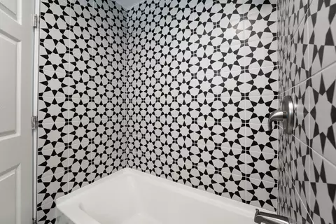 Bath - 715 E Springfield St, Aurora, MO 65605 photo 4 of 4