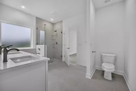 Bath - 845 S Black Sands Ave, Nixa, MO 65714 photo 7 of 8