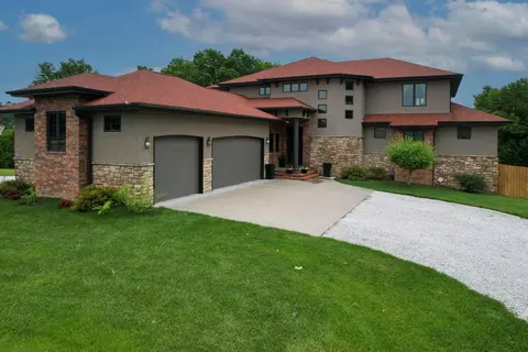 636 Gardenia Ln, Republic, MO 65738
