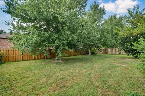 Exterior - 3862 W Vincent Dr, Springfield, MO 65810 photo 8 of 8