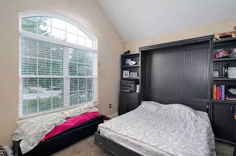 Bedroom - 3862 W Vincent Dr, Springfield, MO 65810 photo 1 of 6