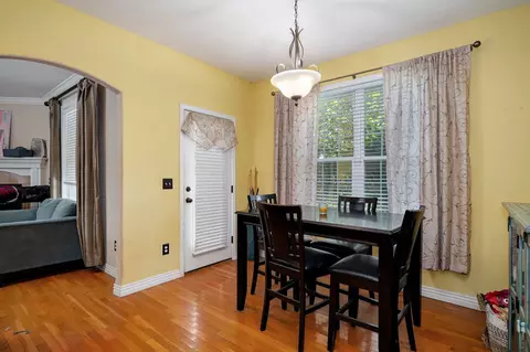 Dining - 3862 W Vincent Dr, Springfield, MO 65810 photo 2 of 3