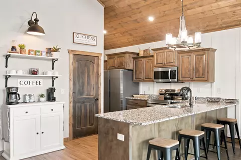 Kitchen - 50 Jax Trl, Branson, MO 65616 photo 2 of 4