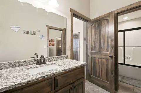 Bath - 50 Jax Trl, Branson, MO 65616 photo 6 of 7