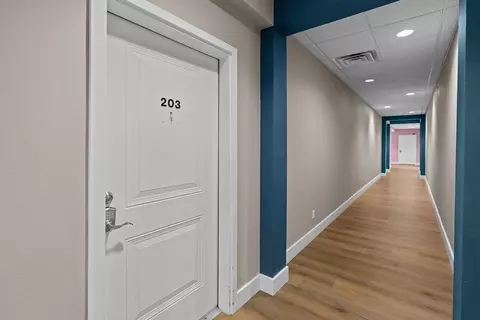 Entry Way - 623 W Walnut St UNIT 203, Springfield, MO 65806 photo 1 of 3