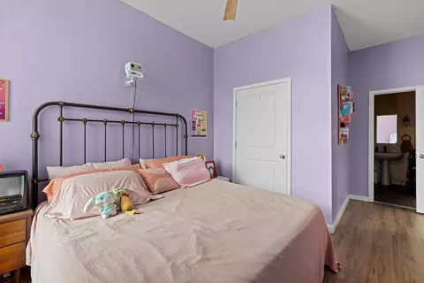 Bedroom - 623 W Walnut St UNIT 203, Springfield, MO 65806 photo 2 of 2