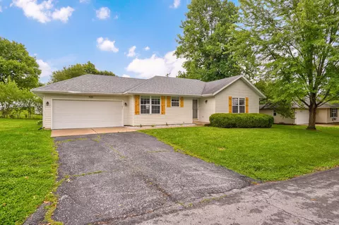500 Johnson Ave, Sparta, MO 65753 photo 2