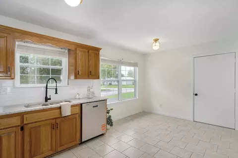 500 Johnson Ave, Sparta, MO 65753 photo 9