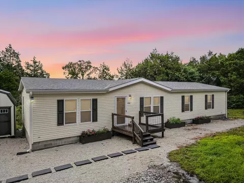 4776 S 172nd Rd, Bolivar, MO 65613