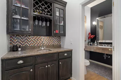 Bath - 4362 E Lori Lei Ct, Springfield, MO 65809 photo 1 of 11