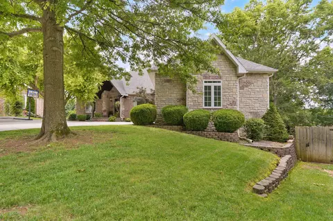 Exterior - 4362 E Lori Lei Ct, Springfield, MO 65809 photo 2 of 20