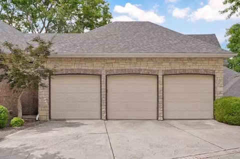 Exterior - 4362 E Lori Lei Ct, Springfield, MO 65809 photo 4 of 20