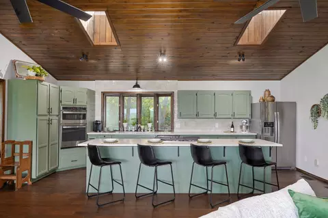Kitchen - 23455 Green Shores Dr, Shell Knob, MO 65747 photo 4 of 6