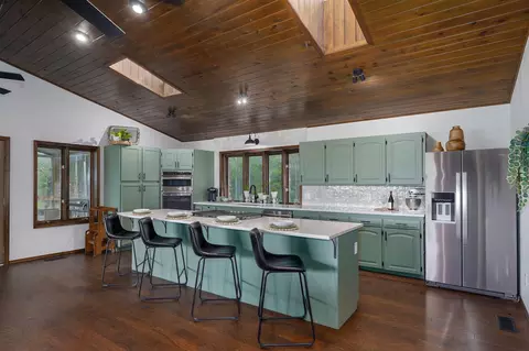 Kitchen - 23455 Green Shores Dr, Shell Knob, MO 65747 photo 5 of 6