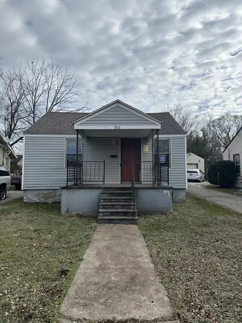 910 S Newton Ave, Springfield, MO 65806 photo 1