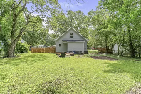 Exterior - 1825 N Burton Ave, Springfield, MO 65803 photo 6 of 7