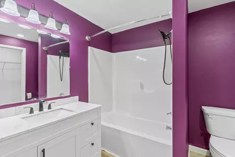 Bath - 1825 N Burton Ave, Springfield, MO 65803 photo 2 of 3