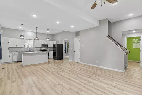 Entry Way - 1825 N Burton Ave, Springfield, MO 65803 photo 1 of 4