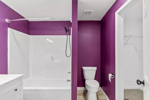 Bath - 1825 N Burton Ave, Springfield, MO 65803 photo 1 of 3
