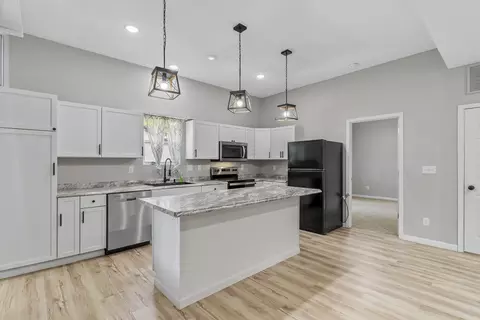 Kitchen - 1825 N Burton Ave, Springfield, MO 65803 photo 2 of 4