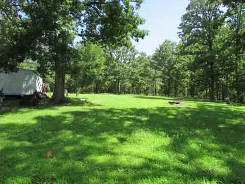 Exterior - 1315 Summit Rd, Grovespring, MO 65662 photo 5 of 11