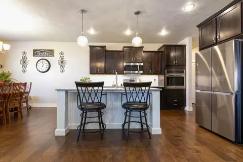 Kitchen - 921 E Thorndale Dr, Nixa, MO 65714 photo 2 of 8