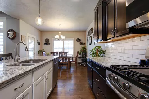 Kitchen - 921 E Thorndale Dr, Nixa, MO 65714 photo 5 of 8